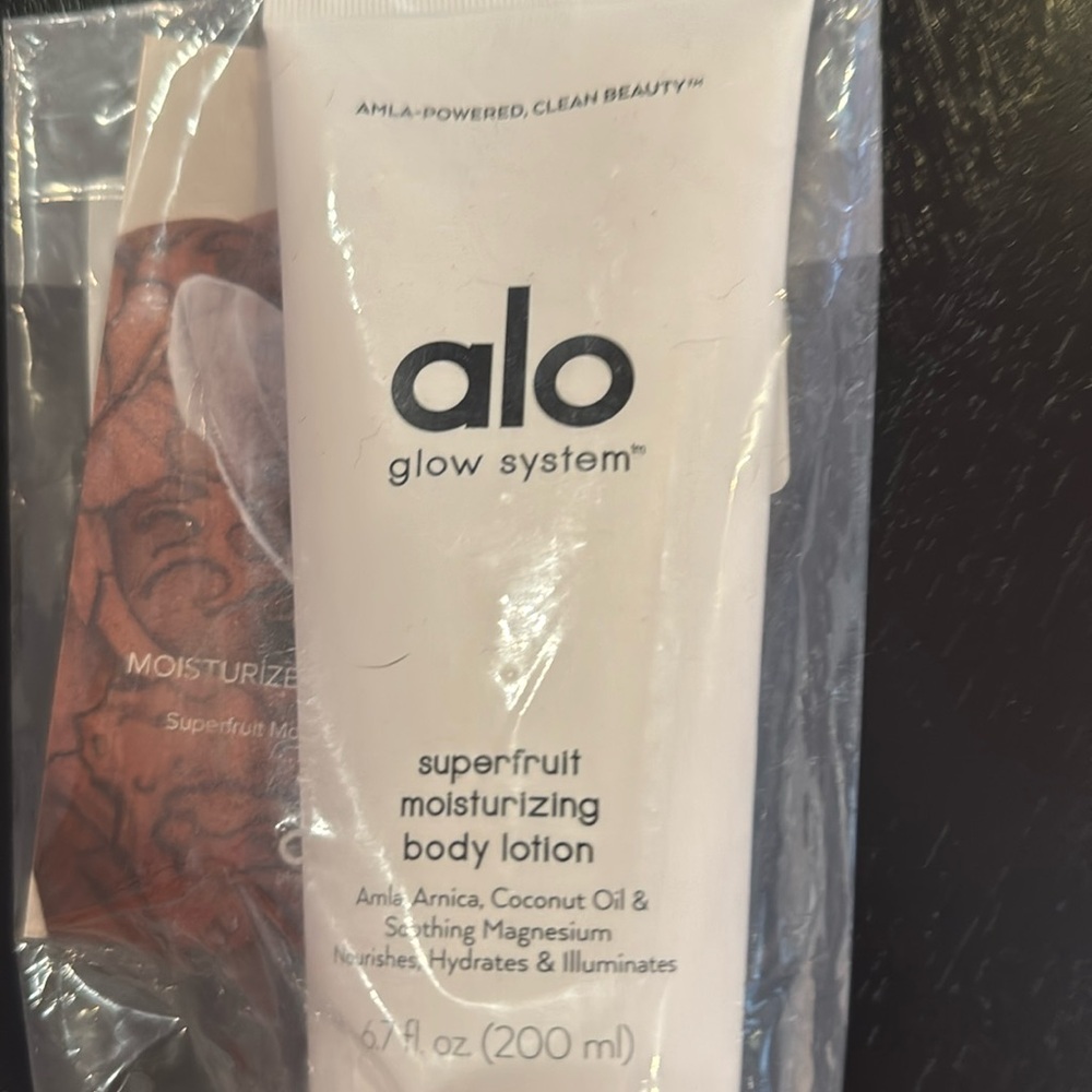 Alo Yoga Glow System Sunscreen and face moisturizer